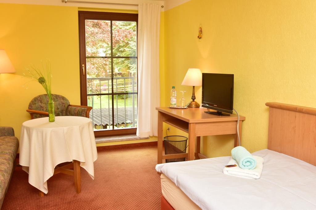 Landhotel Zur Guten Einkehr Grubschütz Exteriör bild