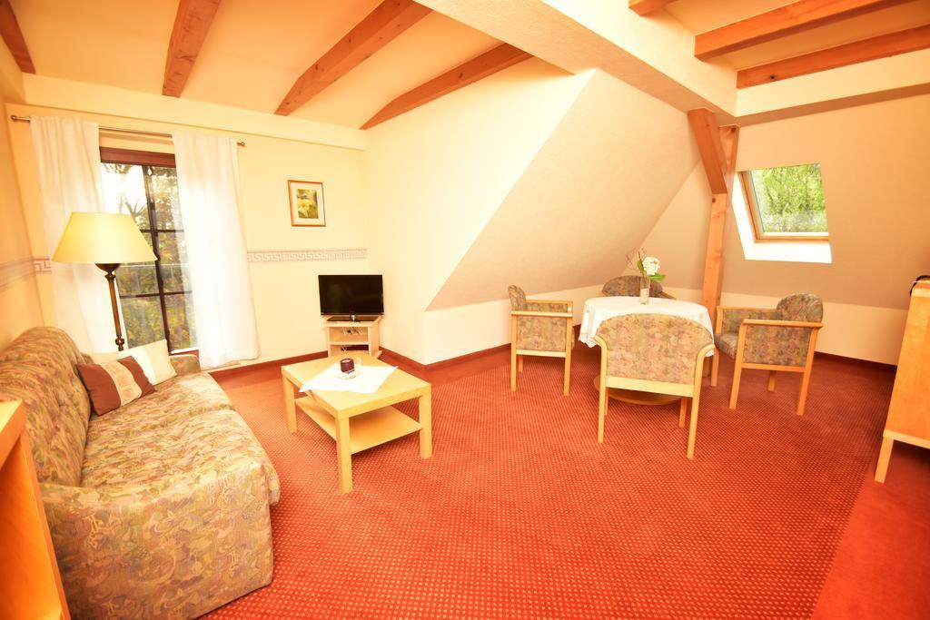 Landhotel Zur Guten Einkehr Grubschütz Exteriör bild